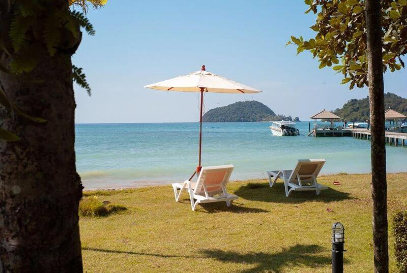 Makathanee Resort Ко Мак Екстериор снимка